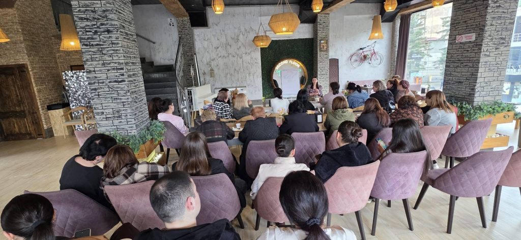 Seminar on Strengthening Community Resilience to Disinformation Held in Vanadzor and Noyemberyan